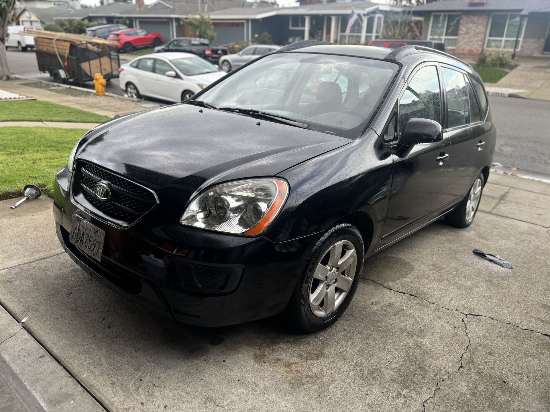 2008 KIA Rondo