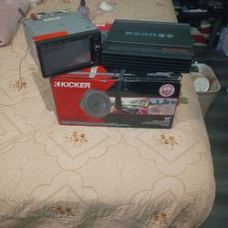 12 Inch Kicker Subs ,, BOSS INDASH TOUCHSCREEN, 1300 WATT CRUNCH AMP