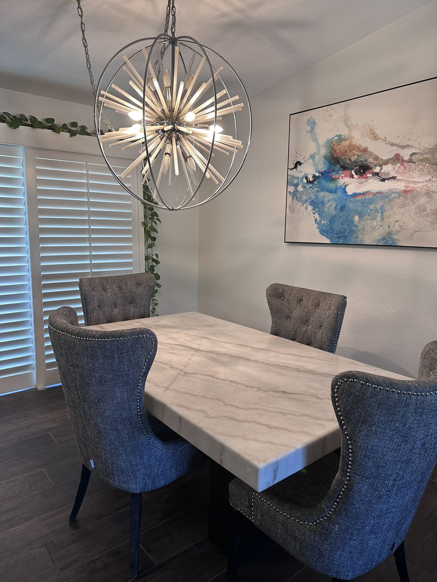 Kitchen Table/ Comedor