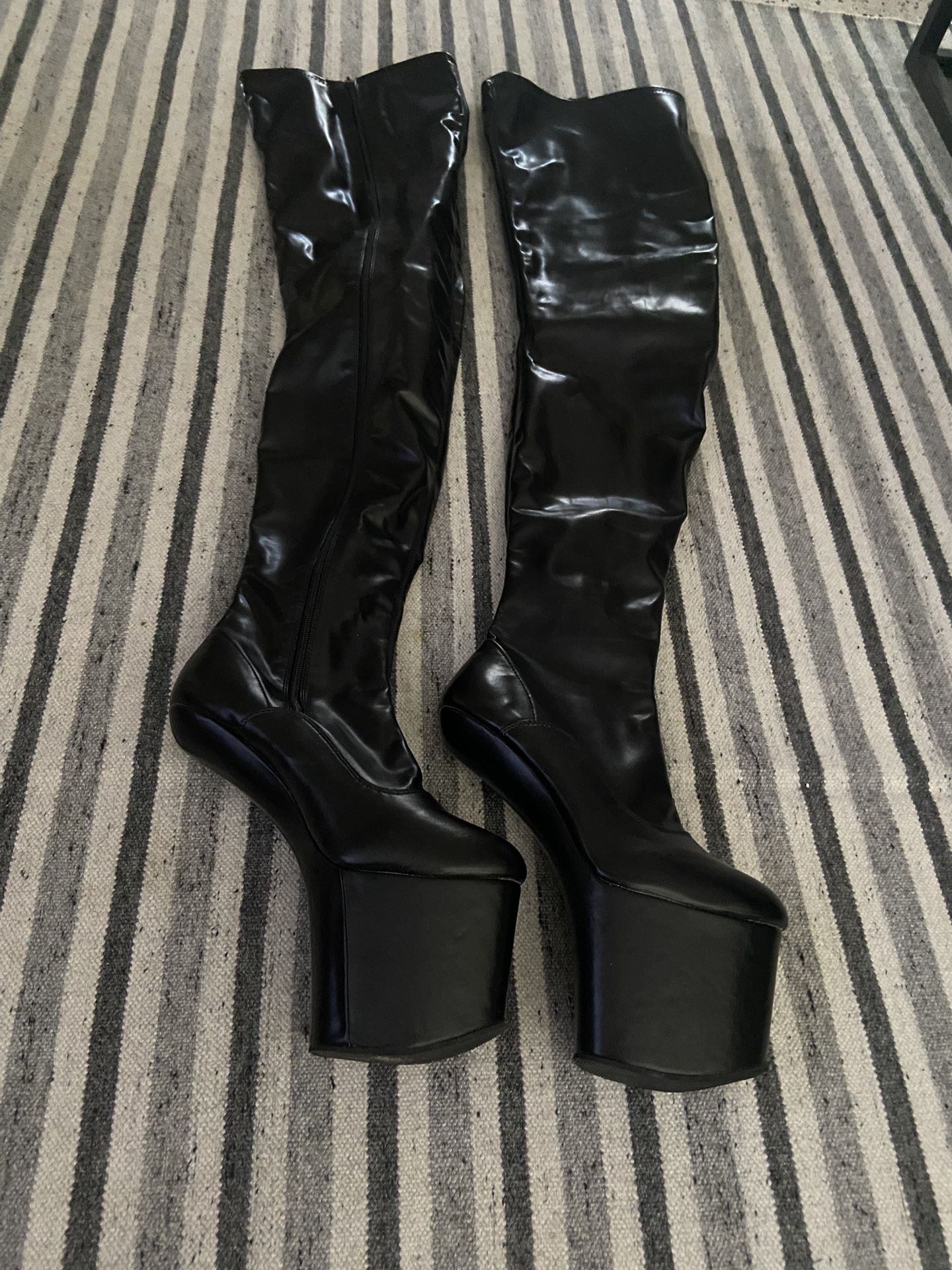 GOAT/Lady GAGA Boots