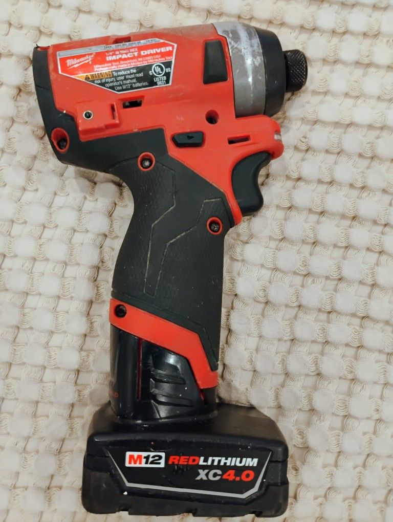 M12 FUELâ„¢ 1/4" Hex Impact Driver