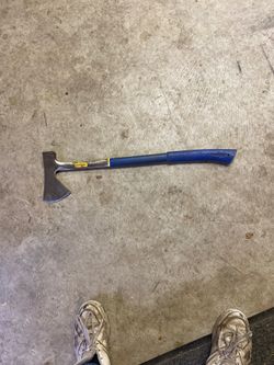 ESTWING 26 in campers axe