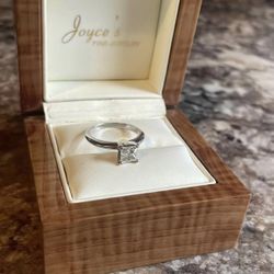 Princess Cut Diamond Engagement Ring