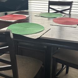 2 Dining Table High-Rise