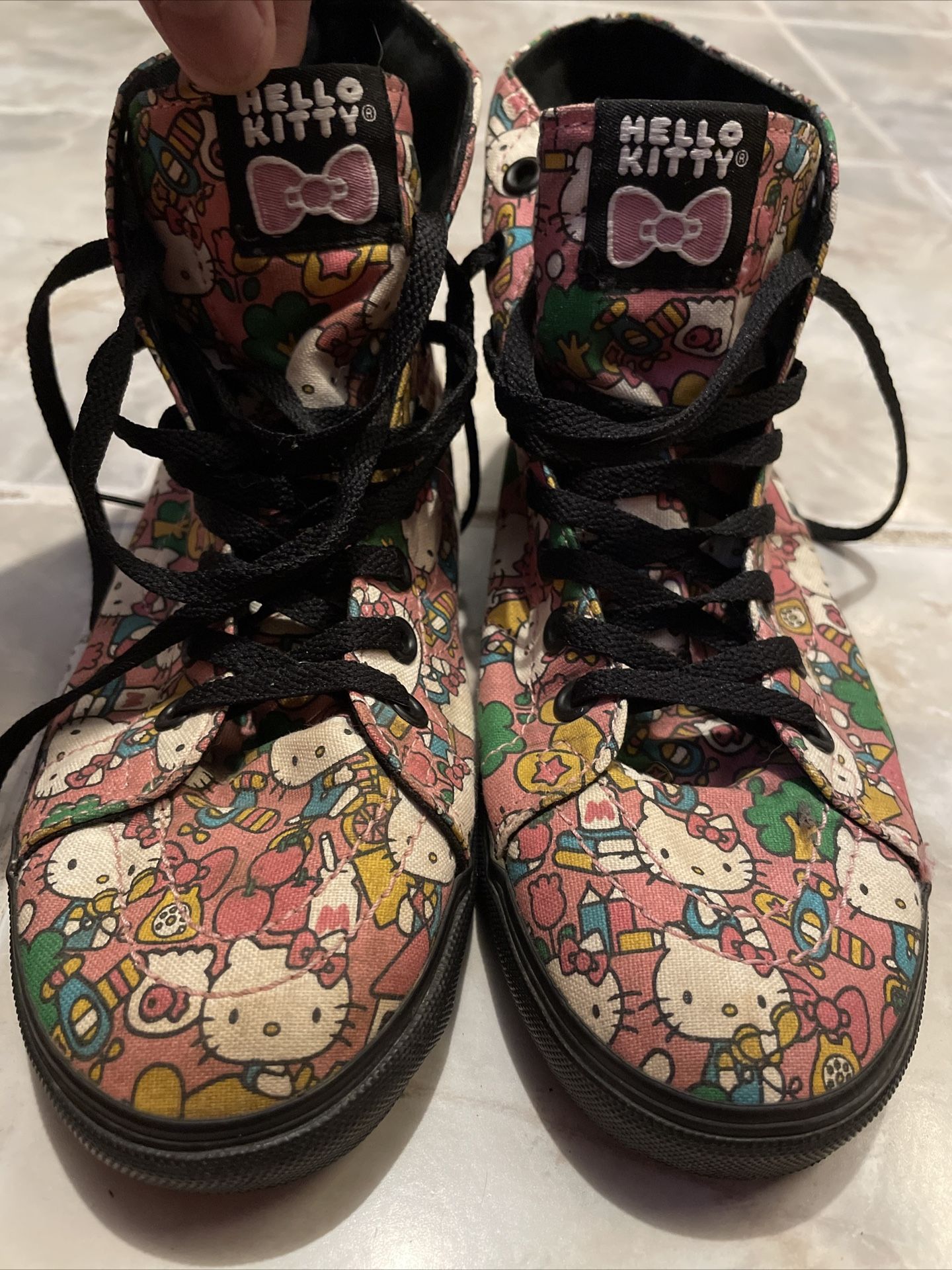 Hello Kitty Vans Shoes Women's Size 7 Mens 5.5-SKateboard shoes
