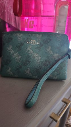 Wristlet.
