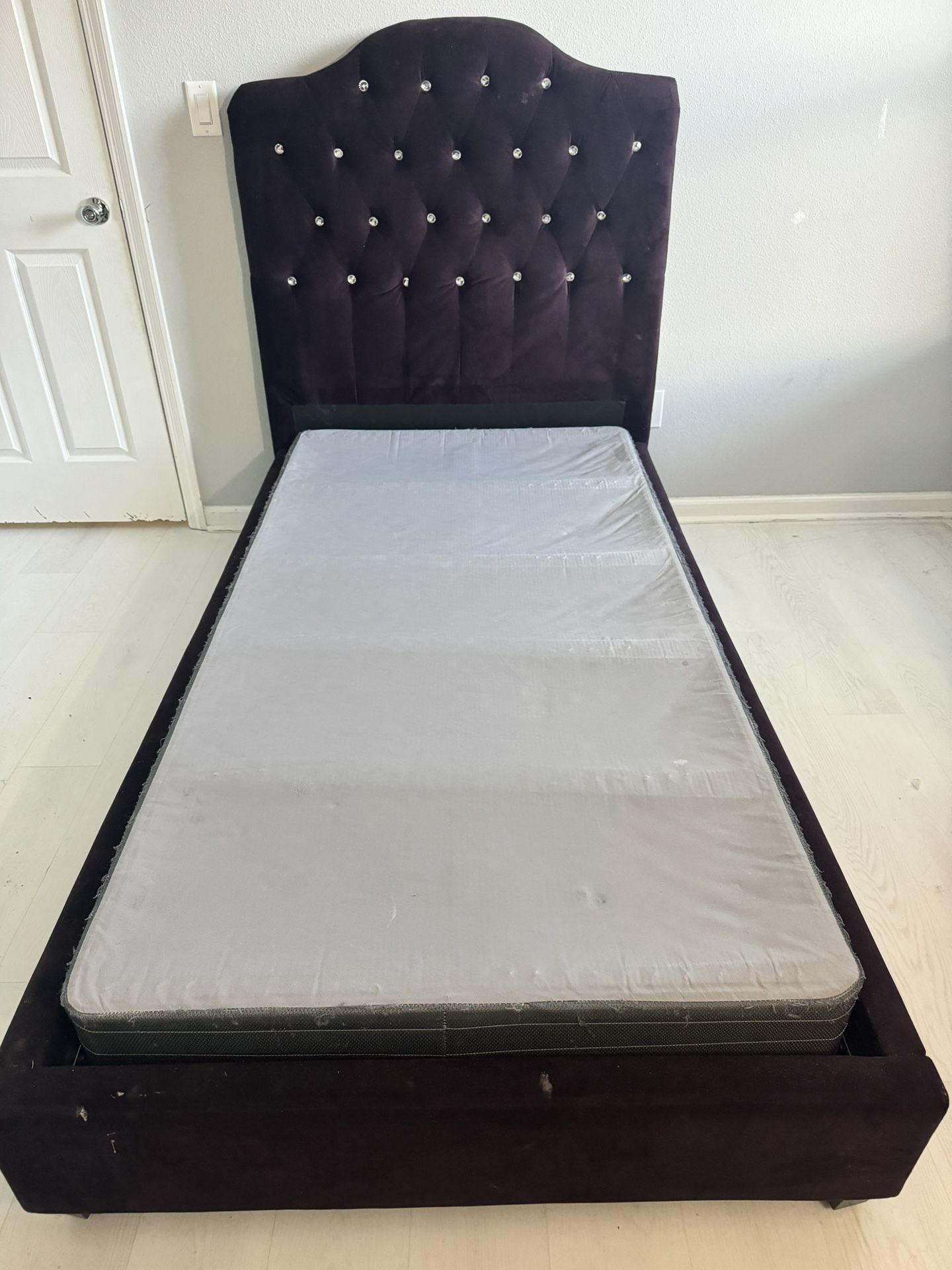 Twin Bed With Box Spring