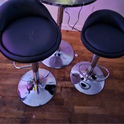 Pair Bar Stools Only Couple Months Old 