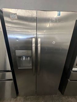Frigidaire 23 cu. ft. Side-by-Side Refrigerator – New