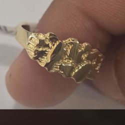 Ring Anillo 1.93grm 14kl $175