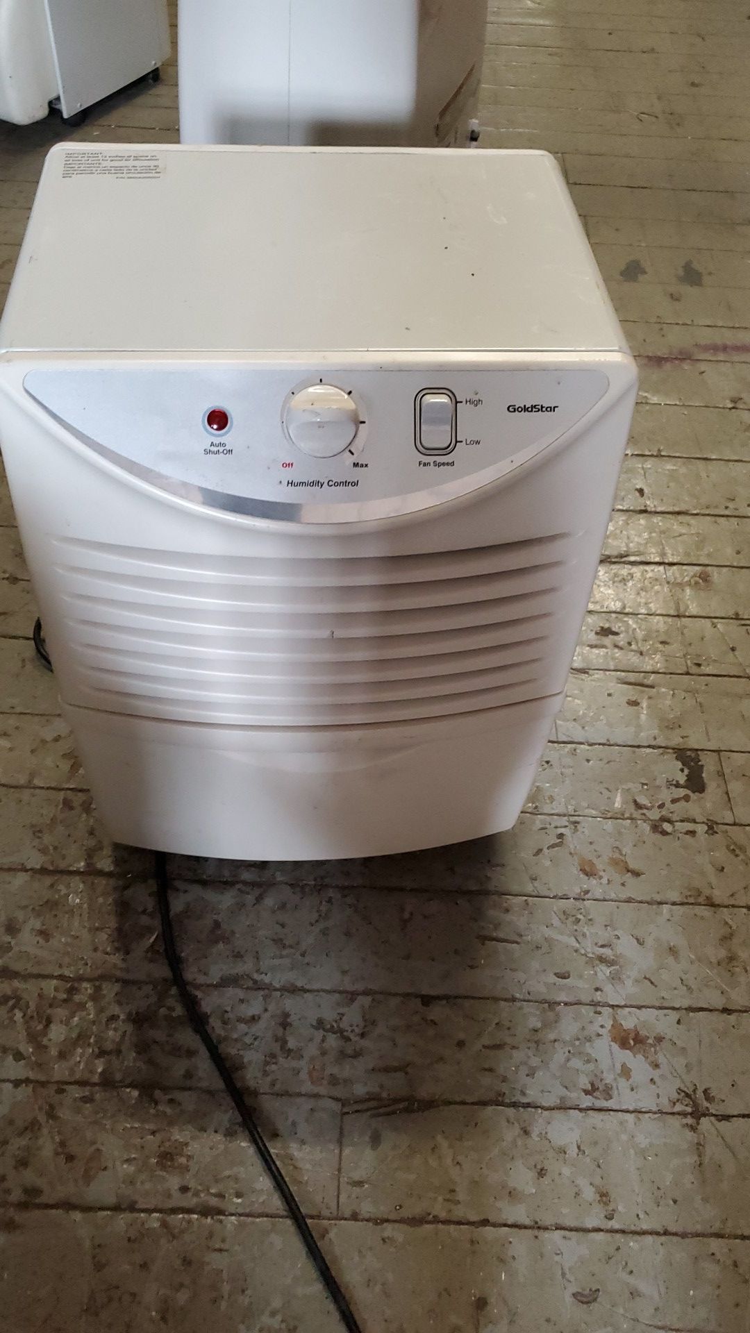 Goldstar 30 pint Dehumidifier in excellent working condition
