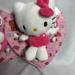 Hello kitty ❤️ shaped chocolate 🍫 box + plushie $15