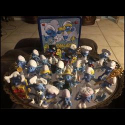 Smurfs set/vintage Smurfs