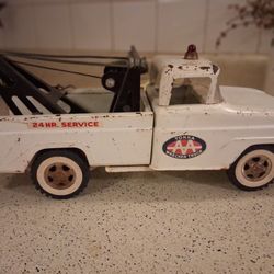 1960 Tonka Tow Truck.  Rare To Find In This Shape