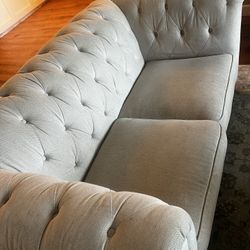 Couch / Sofa 