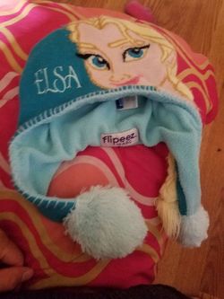 Elsa Flippeez warm hat...no stains or ripped