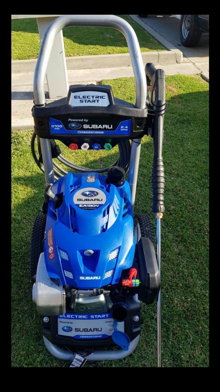 PRESSURE WASHER SUBARU 3100 PSI GAS.