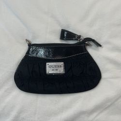 GUESS WALLET / CLUTCH 