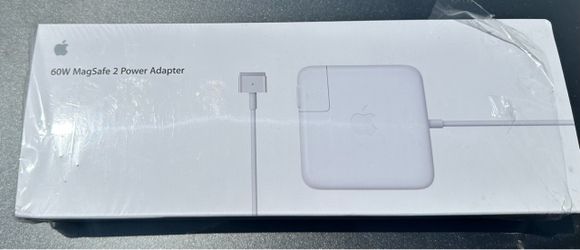MD565LL/A Apple 60W MagSafe 2 Power Adapter