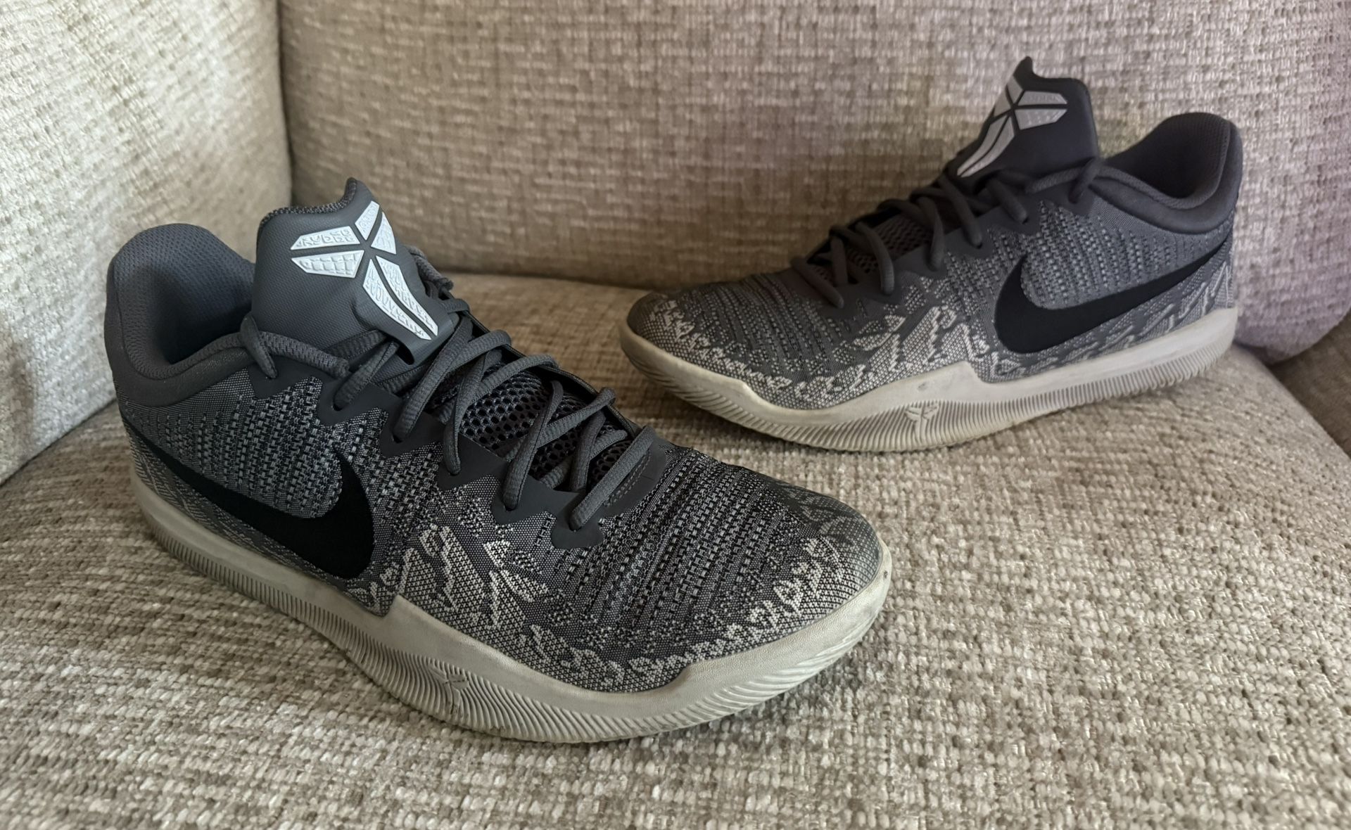 Nike Mamba Rage Men's 12 Dark Gray 908972-011 Basketball Sneakers Shoes