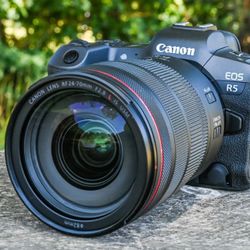 Canon EOS R5 