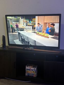 Emerson TV- 50-55 inch