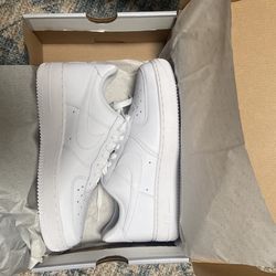 Women’s Air Force 1 ‘07 (Brand New)