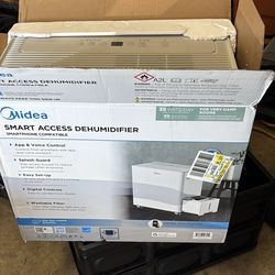 Smart access dehumidifier