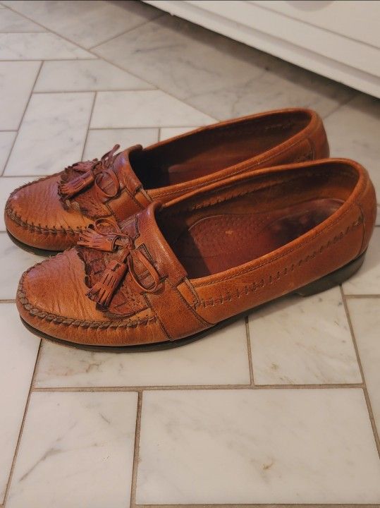 Johnson & Murphy premium shoe