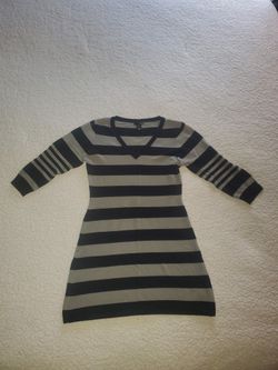 H&M Black & Grey Sweater Large