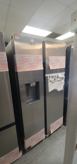 Unknown Brand Side-by-Side Fridge – Stainless, Water & Ice