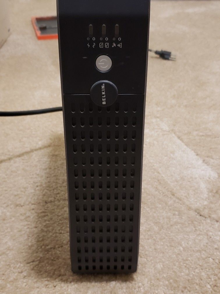 Belkin F6C 1500 TW-RK 1500 VA Battery Back Up