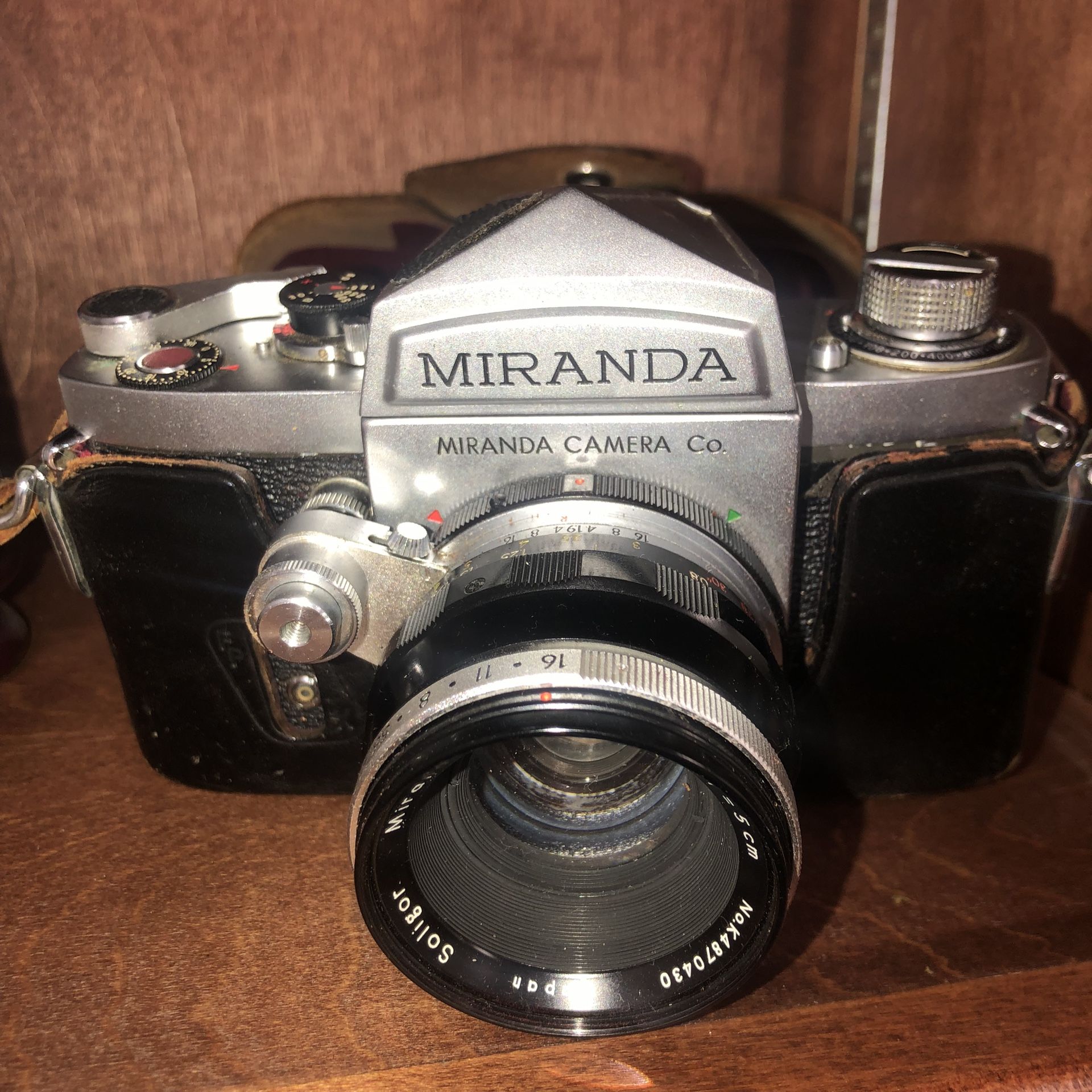 Vintage Classic 35 mm Old Miranda No. 663839 Black Camera with Leather Case