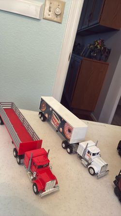 Die-Cast Semi Truck Toy Set