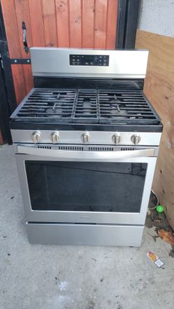 WHIRLPOOL 30" GAS STOVE WORKS GREAT CAN DELIVER ANYWHERE