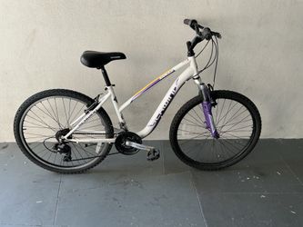 BICYCLE SCHWIN 21 SPEED SIZE 26 BRAND NEW