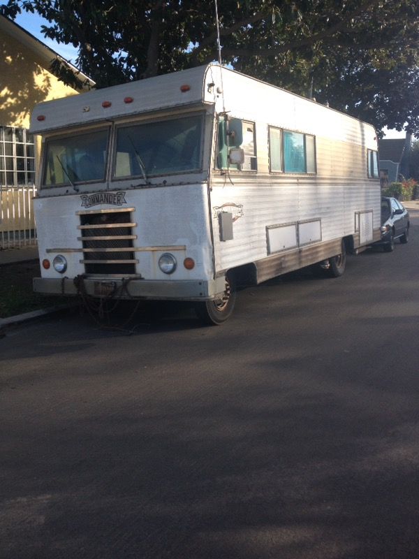 1973 Dodge Commander RV