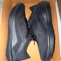 Nike Air WinFlo | Unisex | M: 8.5 | W: 10 | OBO/ Send an Offer!