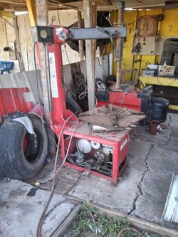 Tire machine