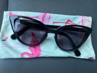 Diane von Furstenberg DVF Cat Eye Sunglasses DVF842S + Pouch - Buena Park