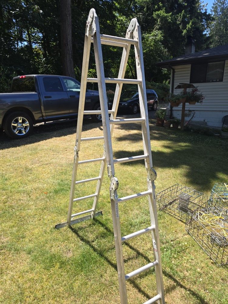 Warner 16' Multi Ladder Articulated Ladder