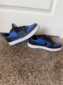 Nike court borough low recraft sneaker- black/blue- size 5.5 youth