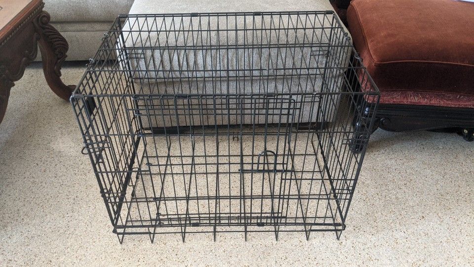 Medium Dog Crate!