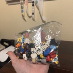Legos Mini Figure Lot - Sold As Show In Photos 