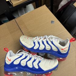 Nike Air VaporMax Plus Coconut Milk Hyper Royal