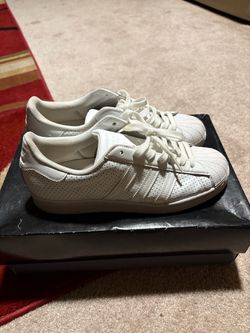 Adidas superstars