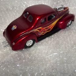 1:18 1941 Willys Coupe Diecast – Gasser Flame Edition