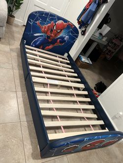 Twin Size Spider Man Bed With Mattress