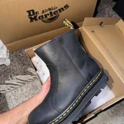 Dr. Martens 