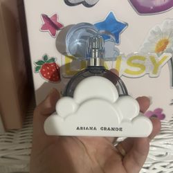 Ariana Grande Cloud Perfume 